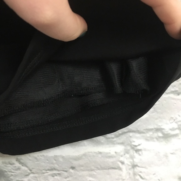 Lush Short Sleeve Fitted Black Zip Romper Size S - Picture 7 of 7